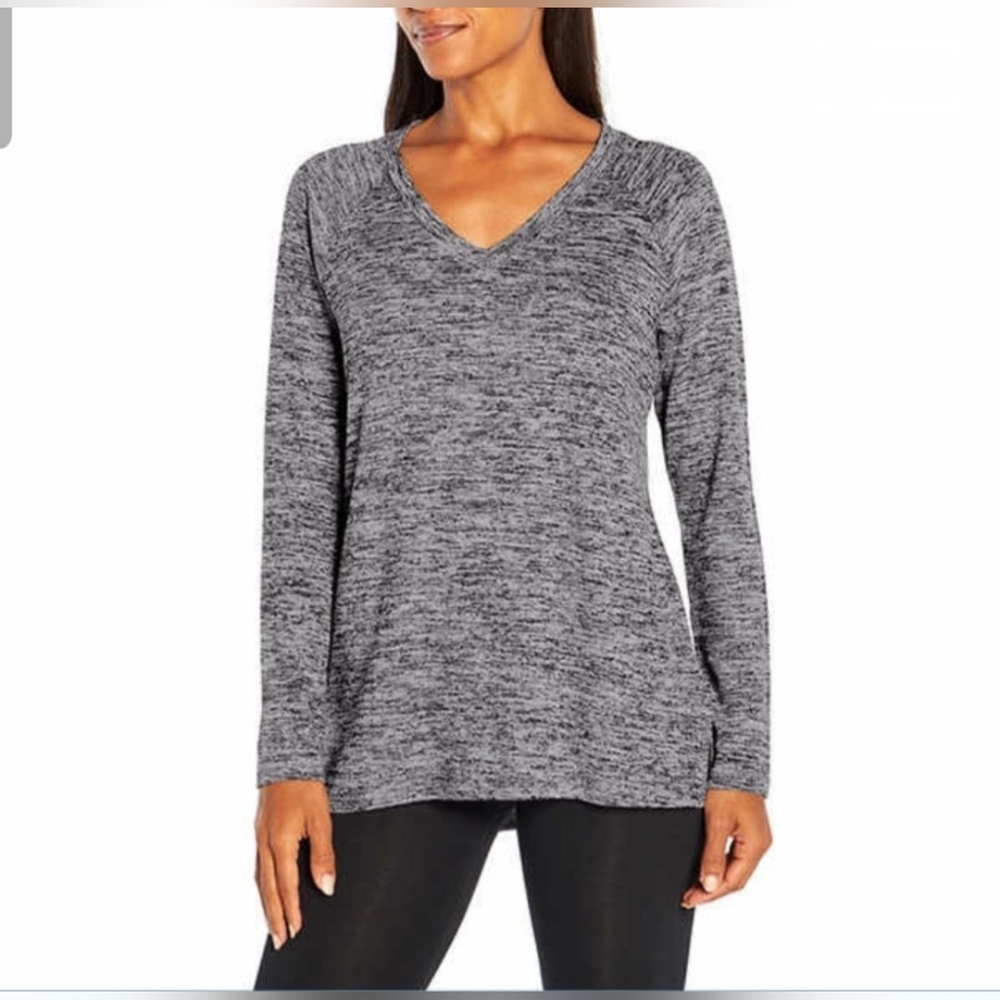Banana Republic Heathered Black and White Long Sleeve V-Neck Top.
